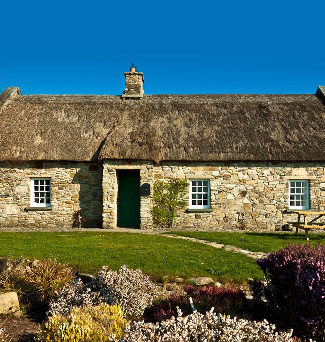 midlands-park-hotel-attractions-poets-cottage