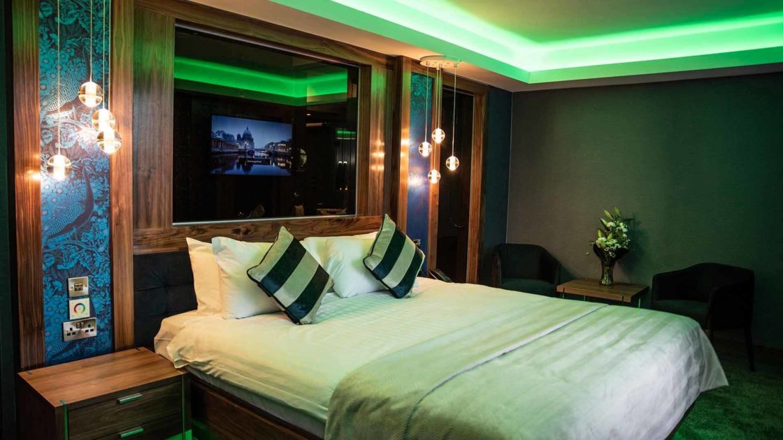 midlands-park-hotel-couples-deluxe