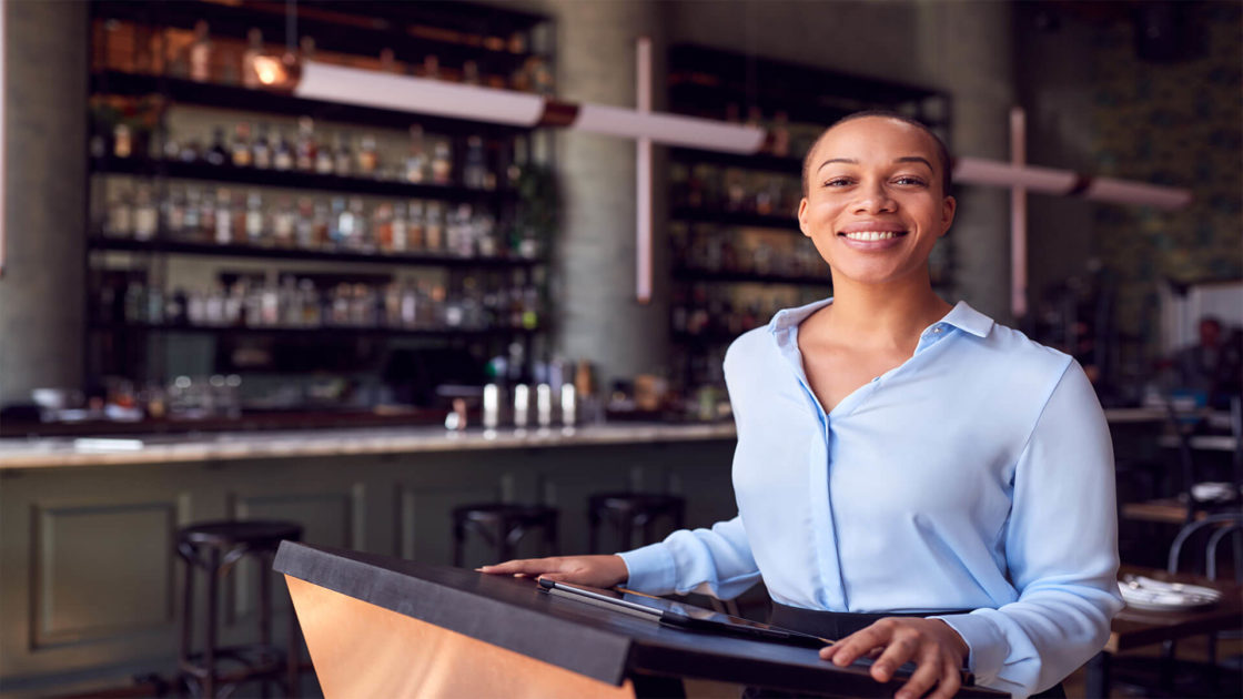 Kellys Host Job Vacancy