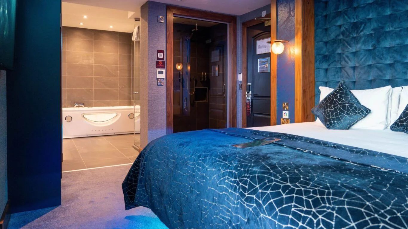 Couples Deluxe Midlands Park