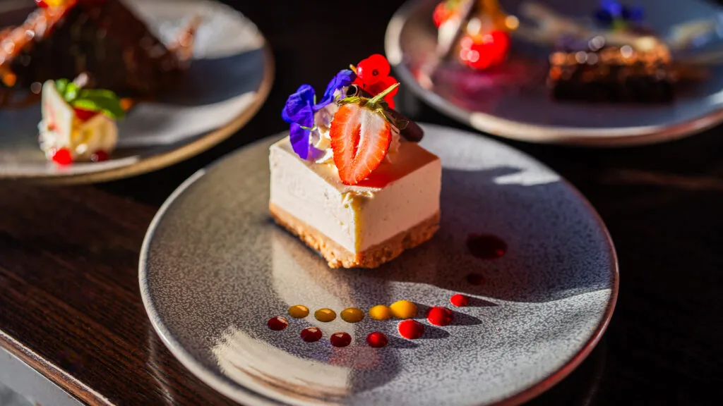 Charter Bar & Eatery